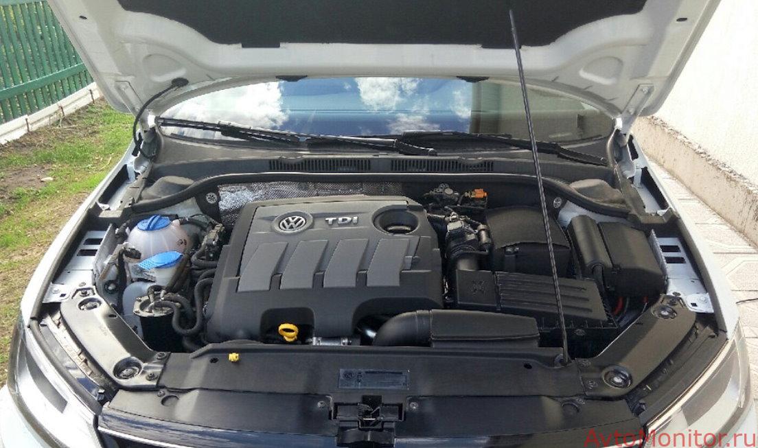 Внешний вид под капотом VW Jetta 6