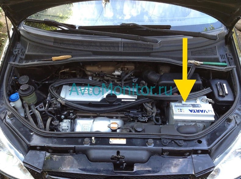 Расположение АКБ на Hyundai Getz