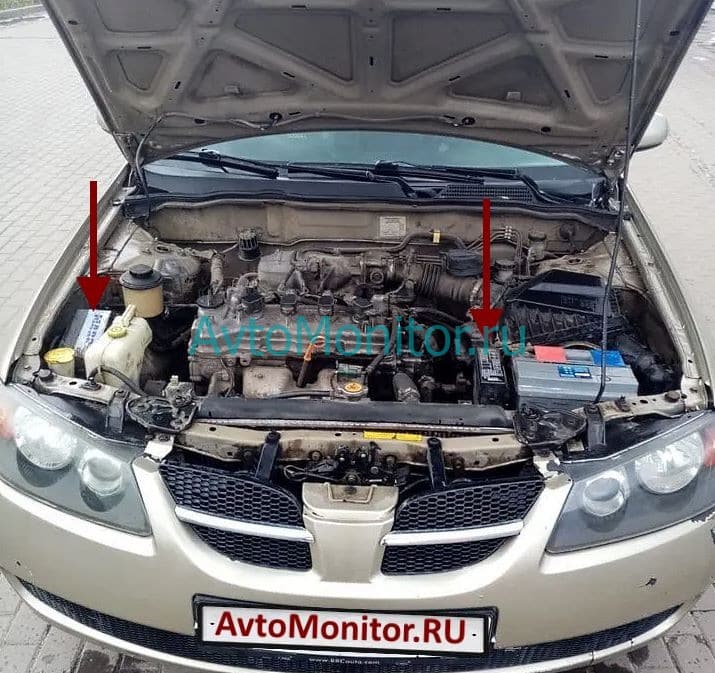 Расположение блоков предохранителей в моторном отсеке Ниссан Альмера