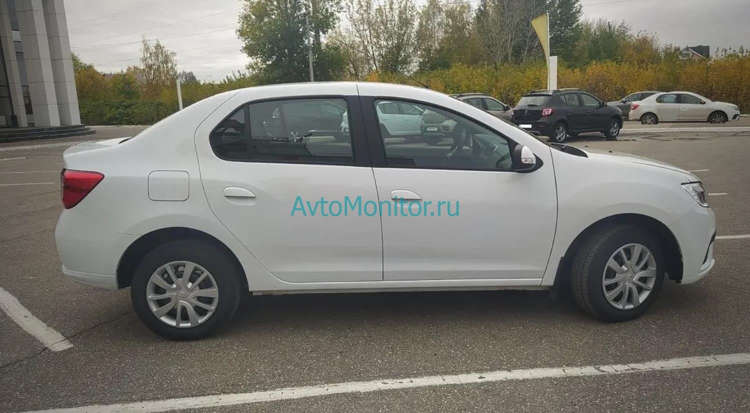 Внешний вид колес Renault Logan